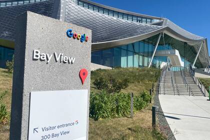 So können Anlegerinnen und Anleger von der digitalen Wirtschaft profitieren Am Hauptsitz von Google in Mountain View, Kalifornien.