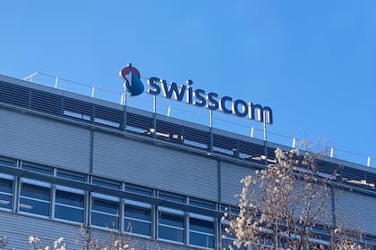 Börsen-Ticker: SMI schliesst im Plus - Swisscom auf 26-Jahres-Hoch - Nestlé verbessert sich - Amrize fällt zurück Gebäude von Swisscom im Stadtteil Binz in Zürich.