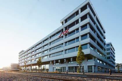 SMI mit «angezogener Handbremse» unterwegs Die Schweizer Börse im Hardturmpark.