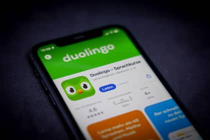 KI setzt Aktie der Sprachkurs-App Duolingo unter Druck Duolingo im App Store auf einem iPhone.