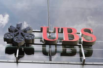 UBS: Franken-Guthaben wenn möglich investieren Logo der UBS, der grössten Bank der Schweiz.