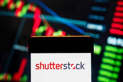 7 Prozent Dividendenrendite, 50 Prozent Kurspotenzial und eine günstige Bewertung: Ist diese Aktie tatsächlich ein Schnäppchen? Das Logo von Shutterstock.