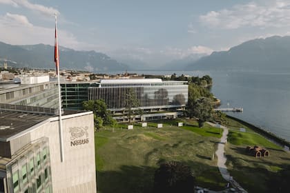 Die Schweizer Aktien-Auswahl für das Jahr 2026 Das Nestlé-Hauptquartier in Vevey.