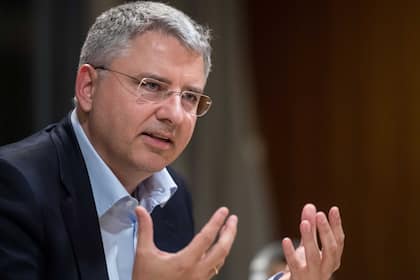 So viel verdienen die 15 bestbezahlten VR-Präsidenten der Schweiz Severin Schwan ist seit 2008 CEO von Roche.