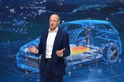 ABB macht es gut - Siemens macht es besser Roland Busch President and Chief Executive Officer bei seiner Rede an der Siemens Hauptversammlung am 13.02.2025 in München.