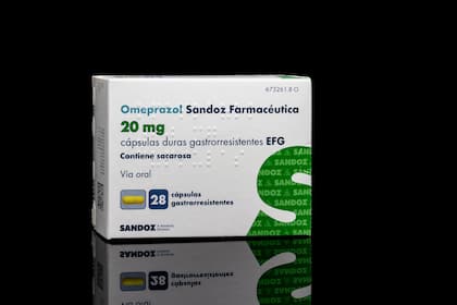 Börsen-Ticker: SMI schliesst im Plus - VAT, ABB und Lonza top - Sandoz und Dormakaba nach Hochstufungen mit starkem Kursplus - Lindt&Sprüngli, Nestlé und Versicherer am Tabellenende Medikament Omeprazole von Sandoz, das bei Magenbeschwerden eingesetzt wird.