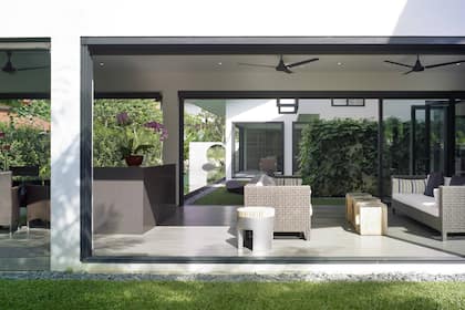 Saron und Festhypotheken: Inwiefern sich die Ausgangslage für 2023 verändert hat Modernes Wohnhaus.