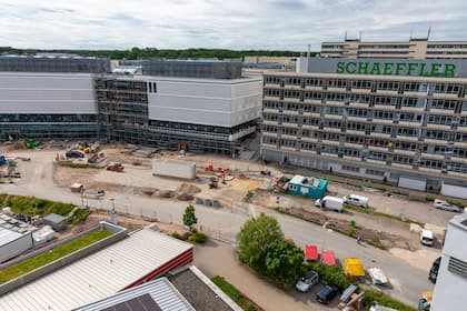 Schaeffler will mit Satellitentechnik unabhängiger vom Automarkt werden Schaeffler am Hauptsitz in Herzogenaurach, Deutschland.