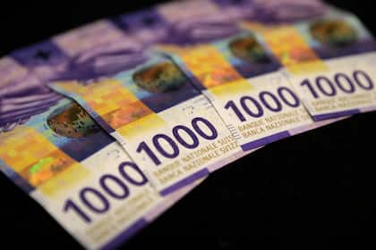 81-Rappen-Schwelle geknackt: Schweizer Franken zum Dollar so schwach wie seit Monaten nicht mehr Die 1000er-Note wird seit März 2019 ausgegeben.