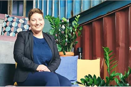 «Beim Reisen werde ich reicher» Start-up-Coach: 2016 hat Letzing den Start-up-Accelerator Kickstart Innovation mitgegründet. Zuvor arbeitete sie im Silicon Valley und für Programme des Weissen Hauses in Washington.