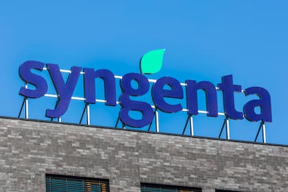 Syngenta, Syntegon und andere: Das sind die Kandidaten für ein IPO an der Schweizer Börse Das Logo von Syngenta an einem Firmengebäude in Sisslen (Januar 2021).