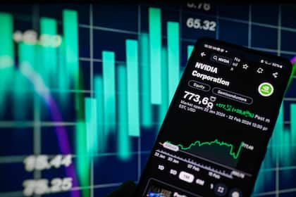 Nvidia und Co graben Schweizer Aktien das Wasser ab Aktienkurs von Nvidia auf einem Smartphone (22. Februar 2024).