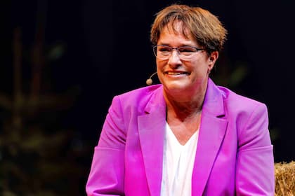 Ems-Aktie ist auf einem attraktiven Bewertungsniveau angekommen Magdalena Martullo-Blocher bei einem Auftritt an der SVP-Wahlauftaktveranstaltung in der Swiss Life Arena in Zürich-Altstetten.