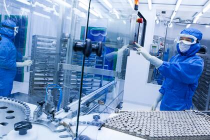 Zehn Dividenden-Aktien aus Europa für die Kaufliste Eine Sanofi-Labor in Thailand.