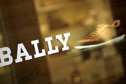 Bally schliesst fünf Läden in der Schweiz – alle Jobs weg Schaufenster eines Bally-Ladens in Bern (30.6.2015).