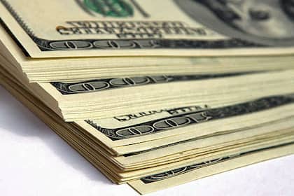 Und wieder fliesst Geld in europäische Aktien US-Dollars bleiben global beliebt.