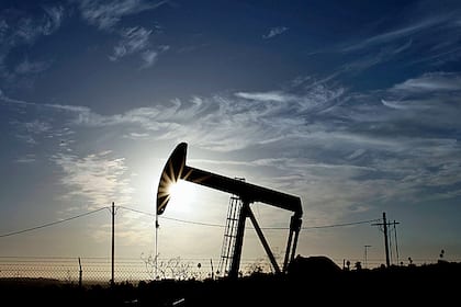 Auffällige Kursgewinne: Diese Aktie kündigte den US-Militärschlag bereits an Eine Ölpumpe.