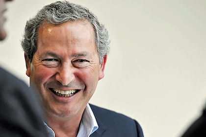 Investor Sawiris baut in Andermatt ein Mega-Sportzentrum Hat gut lachen: Orascom-Chef Samih Sawiris.