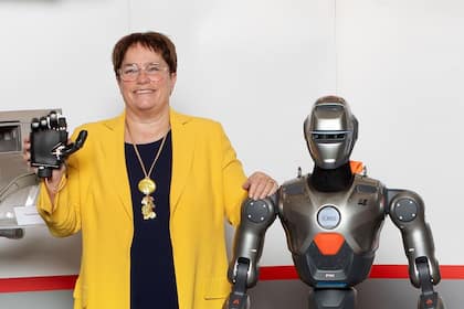 Aktie von Ems-Chemie nimmt langsam wieder Kurs auf neues Vier-Jahres-Hoch Magdalena Martullo-Blocher, Chefin von Ems-Chemie, an der Jahresmedienkonferenz der Firma Anfang Februar 2026 in Zürich.