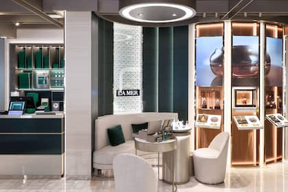 Aktienplatzierung von Grossaktionär Richemont belastet Avolta - ein günstiger Einstiegspunkt? Eine Duty-Free-Verkaufsfläche von Avola an einem Flughafen.