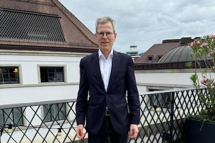 «Bei der Familie Blocher geht es um einen Milliardenbetrag» <p>Thomas Sprecher studierte erst Germanistik und Philosophie, dann Recht. Er arbeitet als Rechtsanwalt bei der Wirtschaftskanzlei Niederer Kraft Frey und engagiert sich für den Stiftungsstandort Zürich.</p>