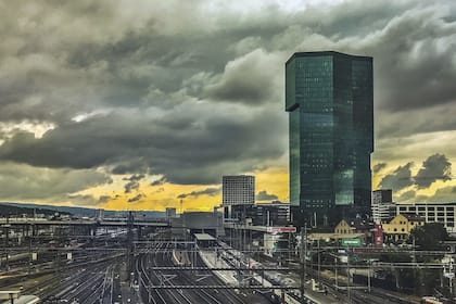 GAM: Ehemaliger Ankeraktionär wird immer bedeutungsloser Der Bahnhof Hardbrücke in Zürich mit dem Prime Tower rechts, wo der Vermögensverwalter GAM seinen Hauptsitz hat.