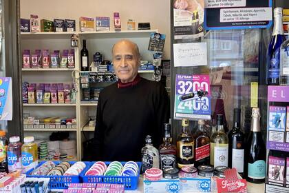 Kiosk-Betreiber zeigen: So hart setzt Twint den Gewerblern zu <p>Private Kioskbetreiber wie Yacin Rajabi aus Zürich spüren den Gebührendruck von Twint.</p>