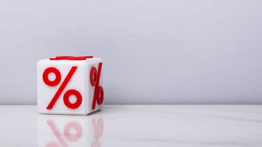 Bundesobligationen mit Nullrenditen: «Anlagenotstand in der Schweiz wieder akzentuierter» Ein Würfel mit Prozentzeichen.