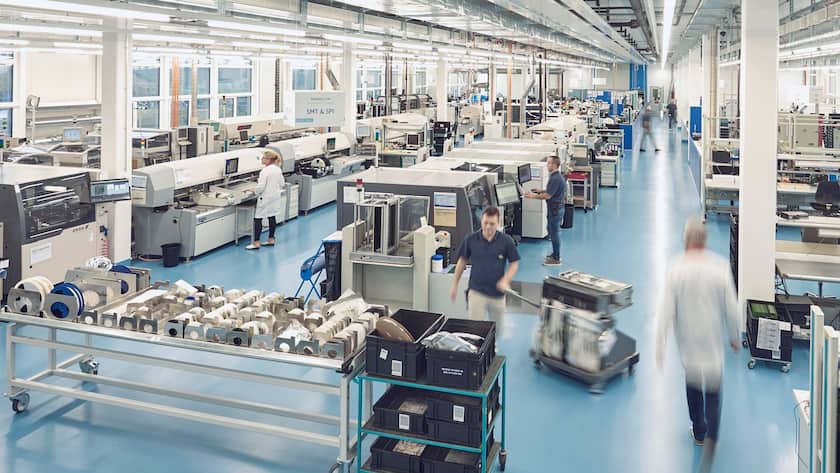 Elektronikfertigung am Standort Bronschhofen.