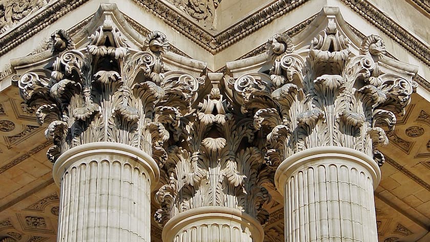 Das Schweizer Vorsorgesystem beruht auf drei Säulen: AHV, berufliche Vorsorge und Eigenverantwortung.