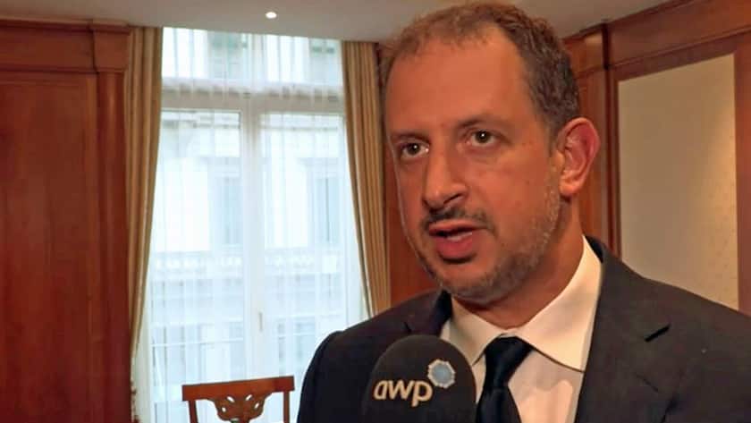 Philipp Rickenbacher, CEO von Julius Bär, während eines Video-Interviews.