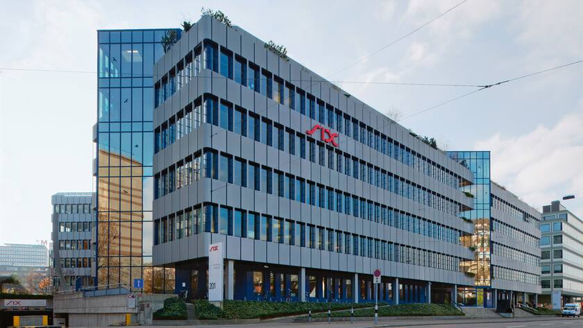 Ein Gebäude der SIX an der Hardturmstrasse.