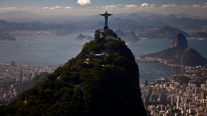 Das Monument Cristo Redentor in Rio de Janeiro auf dem Berg Corcovado.