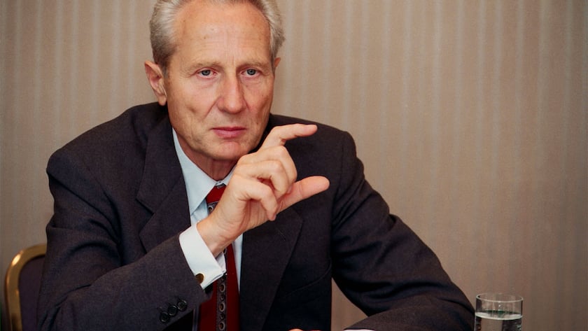 Alex Krauer, bis 1996 Präsident und CEO von Ciba-Geigy: Er war einer der Architekten der Fusion von Ciba und Sandoz zur heutigen Novartis.