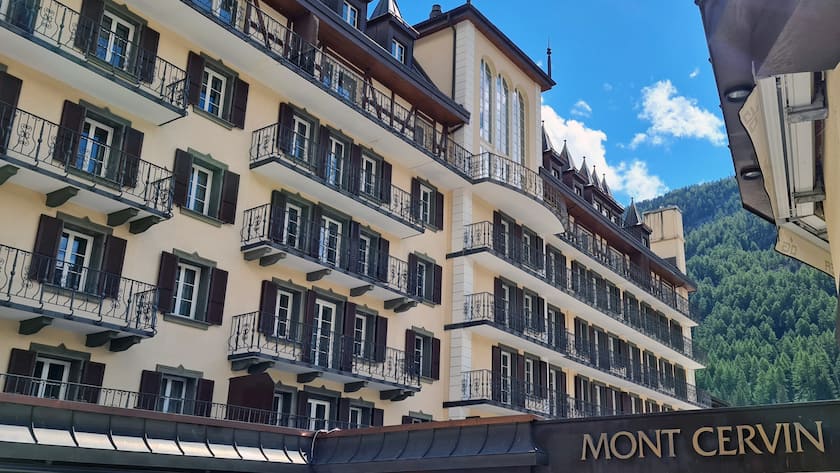 Die Aevis-Victoria-Gruppe erwarb das Zermatter Fünf-Sterne-Hotel Mont Cervin Palace im Oktober 2019.