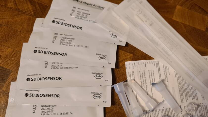 Fünf Roche-Antigen-Schnelltests für Zuhause: Apotheken geben den Kit seit dem 7. April ab.