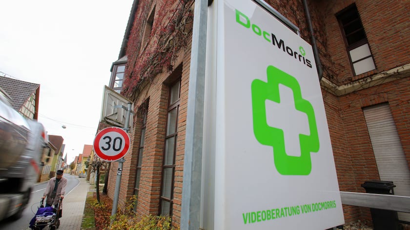 Firmenlogo von DocMorris in Hüffenhardt, Baden-Württemberg, Deutschland.