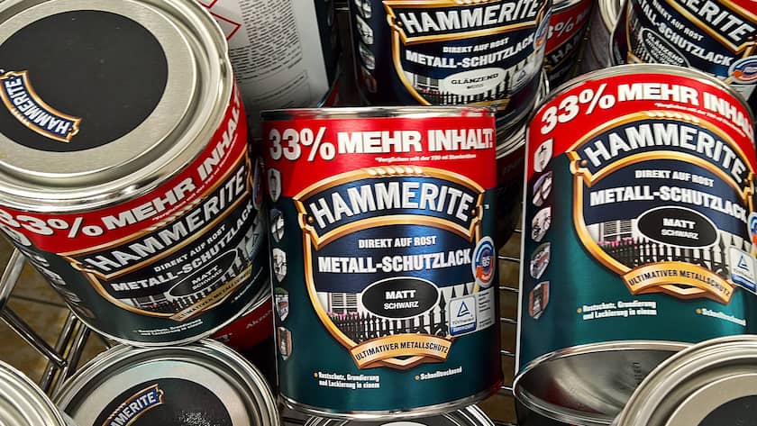 Dosen mit Lack von Akzo Nobel.