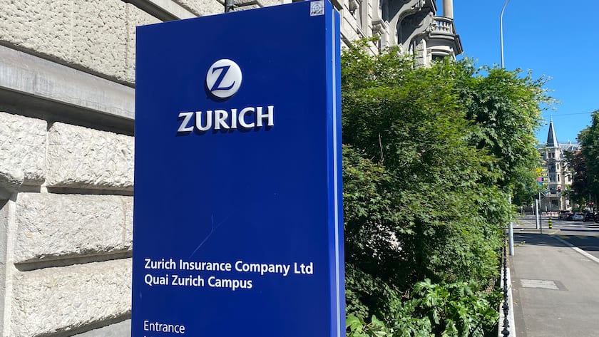 Am Sitz von Zurich Insurance in Zürich.