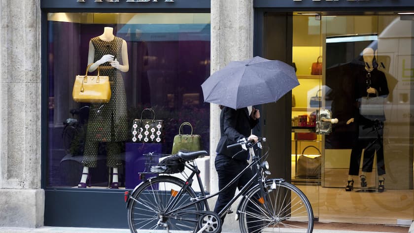 Prada-Geschäft in München, Deutschland (2023).