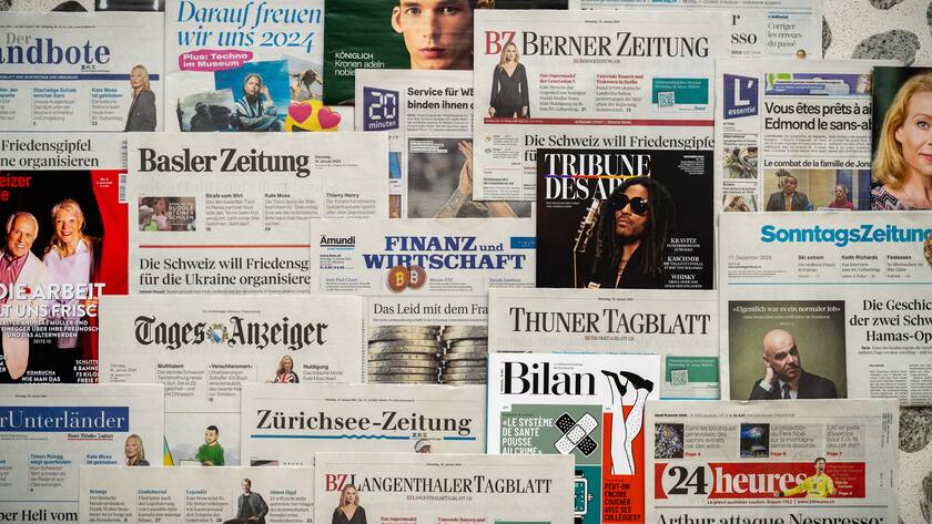 Auswahl an Printpublikationen der TX Group.