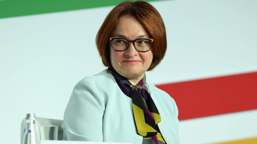 Die russische Notenbank-Chefin Elvira Nabiullina bei einem Auftritt in St. Petersburg im Juli 2023.