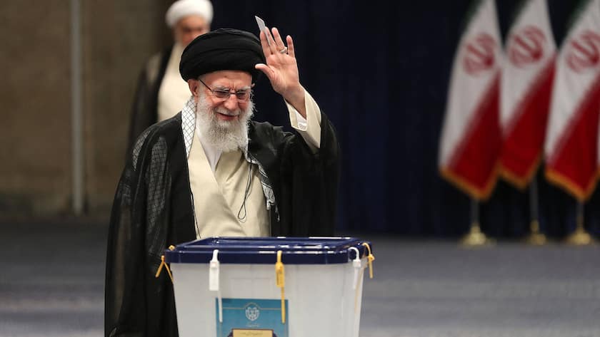 Ayatollah Ali Khamenei, der oberste Führer des Iran (2024).).
