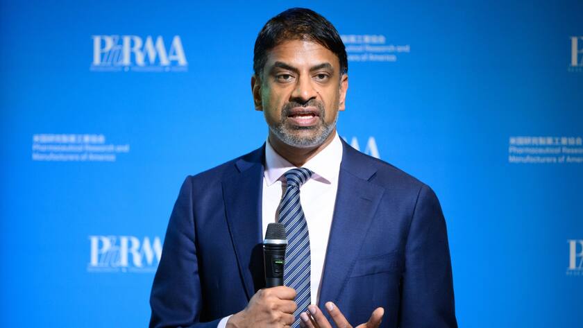 Novartis-CEO Vas Narasimhan bei einem Auftritt in Tokio im November 2023.