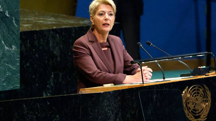 Die amtierende Bundespräsidentin Karin Keller-Sutter spricht im Plenarsaal der Generalversammlung der Vereinten Nationen (New York, USA, 22. September 2025).