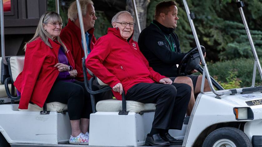 Warren Buffett, CEO von Berkshire Hathaway, in einer Aufnahme vom Juli 2023 in Sun Valley, Idaho, USA.