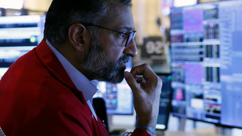 Trader an der Börse bei der Wall Street in New York, USA (November 2025).