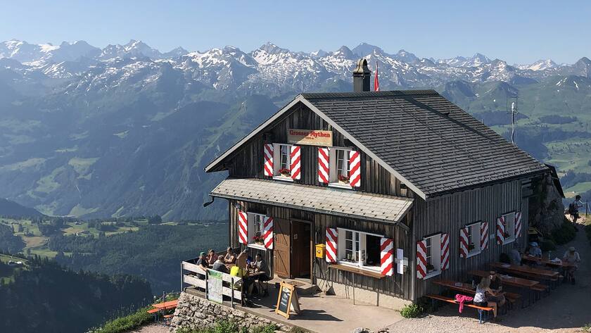 Restaurant auf dem Grossen Mythen im Kanton Schwyz