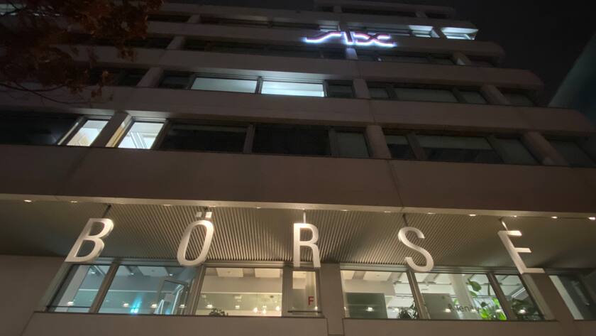 Sitz der Schweizer Börse SIX im Westen von Zürich.