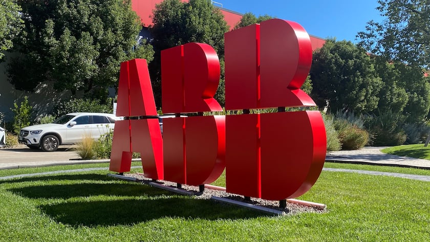 ABB-Logo im Fabrik-Gelände des Technologiekonzerns im italienischen Frosinone.